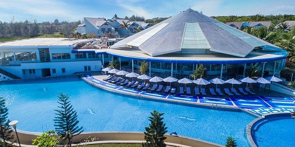 Review Resort Ở Hồ Tràm về chất lượng dịch vụ và giá cả?